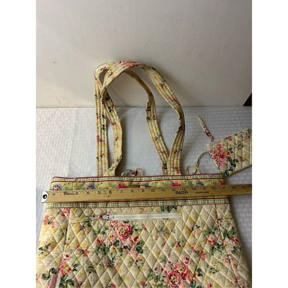 Magg B quilted tote attached wallet Yellow(minor fading) wood button 17x13 - Picture 8 of 10
